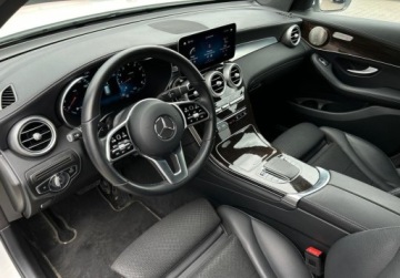 Mercedes GLC C253 2021 Mercedes-Benz GLC GLC 200, Multibeam, Kamera 360, GPS, Burmester, Salon Po, zdjęcie 5