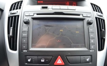 Kia Ceed I Hatchback 5d Facelifting 1.6 DOHC CVVT 126KM 2011 Kia Ceed 1.6 benzyna - Nawigacja - Climatronic - OPLACONY 1.6 Benzyna, zdjęcie 31