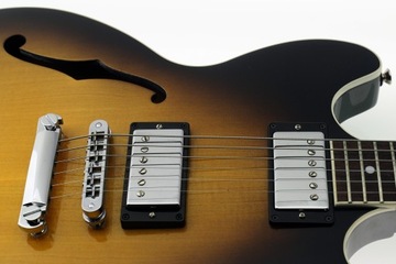 Gibson Midtown Standard в идеальном состоянии после тюнинга 2015 года.