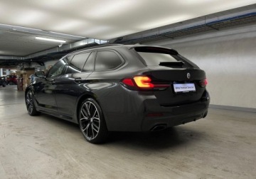 BMW Seria 5 G30-G31 Touring Facelifting 3.0 530d 286KM 2022 BMW Seria 5 530d xDrive, PAKIET SPORTOWY M PRO, Faktura, Bezwypadkowy 3.0, zdjęcie 11