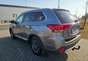 Mitsubishi Outlander III SUV Facelifting 2015 2.0 MIVEC 150KM 2016 Mitsubishi Outlander LIFT 2.0 150KM Kamera 1-Wlasciciel Ks.Serwisowa 2.0, zdjęcie 18