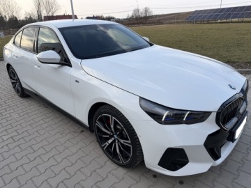 BMW Seria 5 G90-91 2023 BMW 520d xDrive M Sport PRO | Polski Salon | Gwarancja | FAKTURA VAT 23%, zdjęcie 4