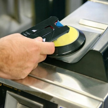 ВТЯЖИТЕЛЬ СТАЛЬНОЙ КАБЕЛЬ ДЛЯ ТЯЖЕЛЫХ УСЛОВИЙ КЛЮЧИ РОЛИК + ПЛОХОЙ ШЛАНГ С ИДЕНТИФИКАЦИЕЙ