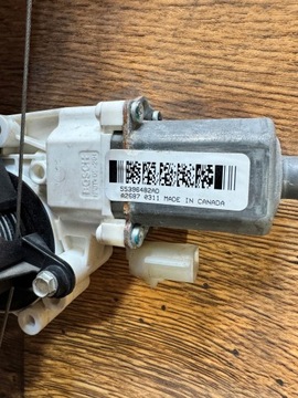 JEEP COMMANDER XK ZVEDÁK OKNO PRAVÝ ZADNÍ