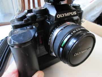 ПРОГРАММА камеры Olympus OM40 С OLYMPUS 28/2.8 BLACK КОМПЛЕКТ