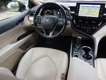 Toyota Camry IX Sedan 2.5 Hybrid Dynamic Force 218KM 2022 Toyota Camry 2.5 Hybrid, Salon Polska, zdjęcie 6