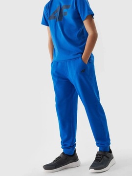 СПОРТИВНЫЕ БРЮКИ ДЛЯ МАЛЬЧИКОВ 4F СПОРТИВНЫЕ БРЮКИ ДЛЯ МЛАДШИХ ДЕТЕЙ ХЛОПОК SPORT SS24M591