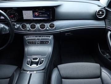 Mercedes Klasa E W213 Cabrio 2.0 200 184KM 2018 Mercedes E E 200, Automat, Skóra, Navi, Klima, zdjęcie 7