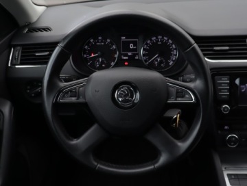 Skoda Octavia III Kombi 1.4 TSI 140KM 2015 Skoda Octavia 1.4 TSI, Salon Polska, Serwis ASO, zdjęcie 18