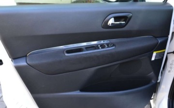 Peugeot 3008 I Crossover 1.6 HDI 109KM 2010 Peugeot 3008 Peugeot 3008 HDi FAP 110 Tendance 1.6 Diesel 109KM, zdjęcie 21