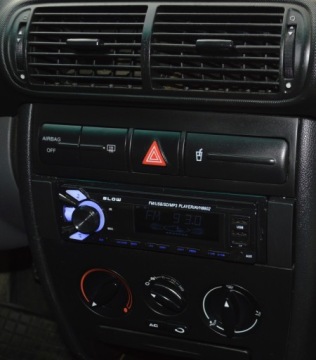 Seat Leon I Hatchback 1.6 105KM 2003 SEAT LEON (1M1) 1.6 16 V 105 KM, zdjęcie 35