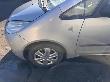 BLATNÍK LEVÝ PŘEDNÍ MITSUBISHI COLT Z30