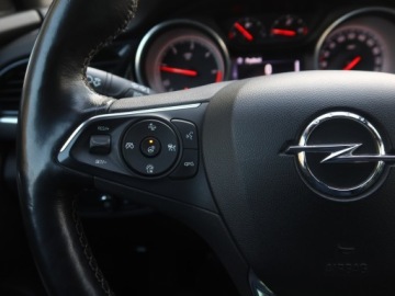 Opel Insignia I Sports Tourer Facelifting 2.0 CDTI Ecotec 170KM 2017 Opel Insignia 2.0 CDTI, Salon Polska, Serwis ASO, zdjęcie 17