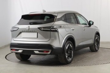 Nissan Qashqai III Crossover Facelifting 1.3 DIG-T MHEV 158KM 2025 Nissan Qashqai 1.3 DIG-T MHEV, 1. Właściciel, zdjęcie 4