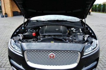 Jaguar F-Pace SUV 2.0 i4D 180KM 2016 Jaguar F-PACE Skóra, NAVI, Kamera, Nowe opony, zdjęcie 16