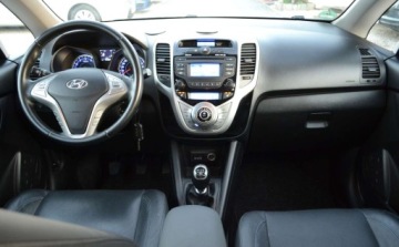 Hyundai ix20 Mikrovan 1.4 CVVT 90KM 2015 Hyundai ix20 Bezywpadkowe - Niski przebieg - Bogate wyposazenie - OPLACONY, zdjęcie 4