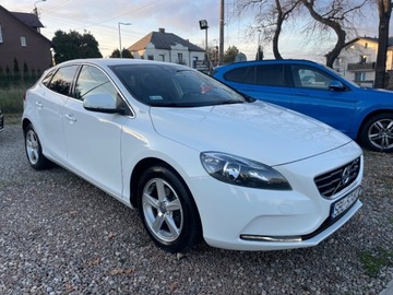 Volvo V40 II Cross Country 2.0 D2 DRIVE-E 120KM 2015 Volvo V40 2.0 D-2 120 KM SUMMUM BEZWYPADKOWY IDEALNY WYPOSAZONY 2.0, zdjęcie 4