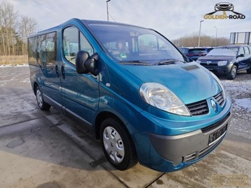 Renault Trafic II Kabina 2.0 dCi 115KM 2009 Renault Trafic 2,0 dci 115KM 6 osobowy lozko stolik klima wspomaganie zare, zdjęcie 3