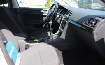 Volkswagen Golf VII Hatchback 3d Facelifting 1.6 TDI-CR DPF BMT 115KM 2017 Volkswagen Golf Kupuj Taniej. Tylko 52tys.km. 1.6 Diesel 115KM, zdjęcie 14
