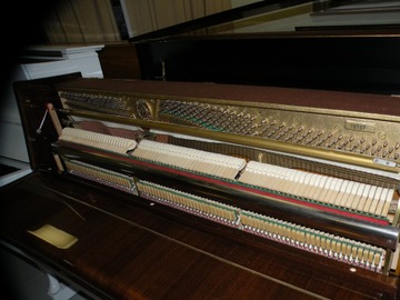 РОСЛЕР-ПЕТРОФ фортепиано, тихая игра.