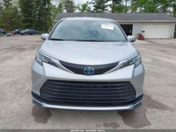 Toyota Sienna III 2023 Toyota Sienna 2023 TOYOTA SIENNA LE 2.5 Hybryda 179KM, zdjęcie 11