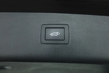 Hyundai i40 Kombi Facelifting 1.6 CRDI (HIGH) 136KM 2018 Hyundai i40 1.6 CRDi, Automat, Skóra, Navi, Klima, zdjęcie 9
