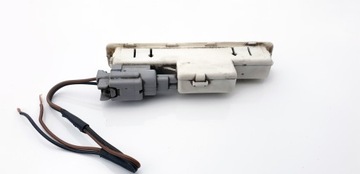 Микровыключатель Nissan Primera P12, кнопка багажника на двери багажника