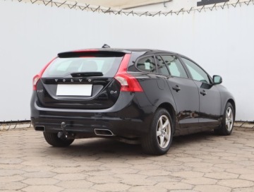 Volvo V60 I Kombi Facelifting 2.0 D4 DRIVE-E 181KM 2014 Volvo V60 D4 2.0, Salon Polska, Serwis ASO, zdjęcie 4