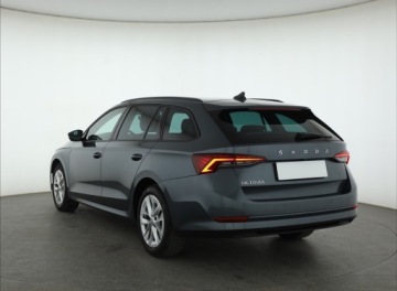 Skoda Octavia IV Kombi 2.0 TDI 150KM 2021 Skoda Octavia 2.0 TDI, Salon Polska, zdjęcie 3