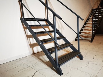 Schody metalowe Pro-system,stopnie 90x24cm deska tarasowa+podwójne barierki