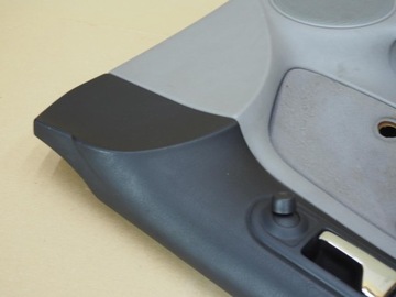 ОБИВКА БОКОВАЯ ПЕРЕДНЯЯ ЛЕВАЯ VW GOLF IV 5D