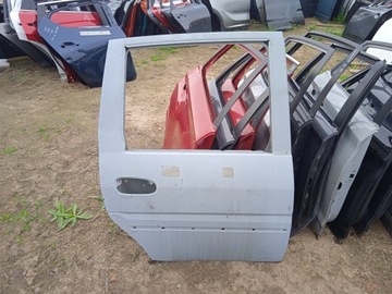 HYUNDAI MATRIX DVEŘE ZADNÍ PRAVÉ NOVÉ ORIG.