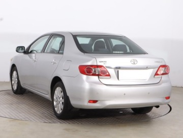 Toyota Corolla X Sedan Facelifting 1.6 Valvematic 132KM 2011 Toyota Corolla 1.6 Valvematic, Salon Polska, zdjęcie 3