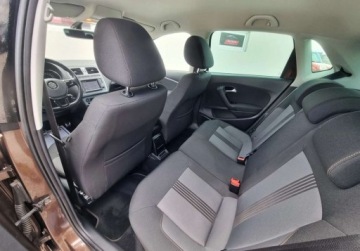 Volkswagen Polo V Hatchback 3d Facelifting 1.2 TSI BlueMotion Technology 90KM 2016 Volkswagen Polo Lift SLICZNE 1.2 Benzyna BOGATA WERSJA Oryginal ZADBANA 20, zdjęcie 8