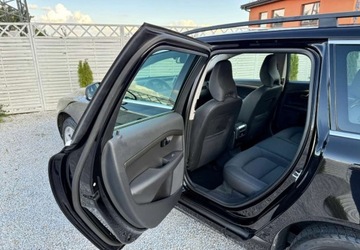 Volvo V70 III Kombi Facelifting 2.0 D2 DRIVE-E 120KM 2016 Volvo V70 Volvo V70 D2 Geartronic Summum 2.0 Diesel 120KM, zdjęcie 32
