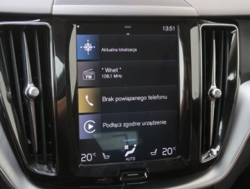 Volvo XC60 II Crossover T8 Twin Engine 407KM 2018 Volvo XC60 T8 Twin Engine, Salon Polska, zdjęcie 12