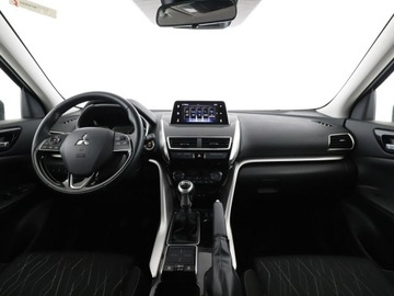 Mitsubishi Eclipse Cross SUV 1.5 T 163KM 2018 Mitsubishi Eclipse Cross grzane fotele kamera, zdjęcie 14
