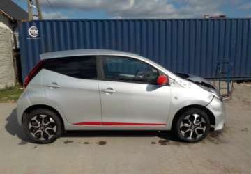 Toyota Aygo II Hatchback 3d Facelifting 1.0 VVT-i 72KM 2021 Toyota Aygo Okazja Benzyna 72KM, zdjęcie 10