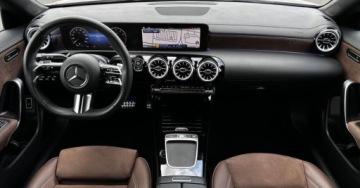 Mercedes CLA C118/X118 Shooting Brake Facelifting 1.3 180 136KM 2024 Mercedes-Benz CLA Shooting Brake Od Dealera AMG FV23 Brazowa tapicerka Nig, zdjęcie 5