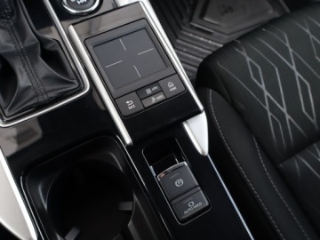 Mitsubishi Eclipse Cross SUV 1.5 T 163KM 2018 Mitsubishi Eclipse Cross 1.5 T-MIVEC, zdjęcie 16