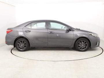 Toyota Corolla X Sedan Facelifting 1.6 Valvematic 132KM 2014 Toyota Corolla 1.6 Valvematic, Salon Polska, zdjęcie 5