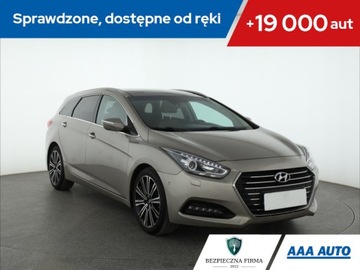Hyundai i40 Kombi Facelifting 1.7 CRDi 141KM 2015 Hyundai i40 1.7 CRDi, Automat, Skóra, Navi, Xenon