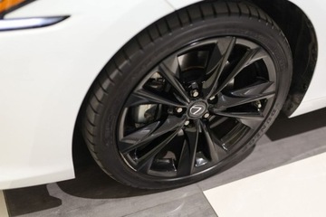 Lexus ES VII (XV70) Sedan Facelifting 300h 218KM 2023 Lexus ES 300h F Sport Design 2.5 Hybryda 218KM, zdjęcie 26