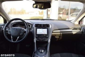 Ford Mondeo V Kombi Facelifting 2.0 EcoBlue 190KM 2019 Ford Mondeo 2.0 EcoBlue 190KM Lift Automat Titanium Full LED Navi Kamera A, zdjęcie 29