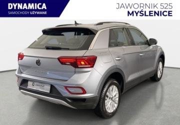 Volkswagen T-Roc I SUV Facelifting 1.0 TSI 110KM 2024 Volkswagen T-Roc VAT 23 Life 1.0TSI 110KM M6 2024 r., salon PL, I wlascici, zdjęcie 27
