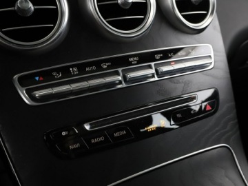 Mercedes GLC C253 SUV 2.0 250 211KM 2016 Mercedes GLC 250 FV23 airmatic kamery 360 grzane, zdjęcie 27