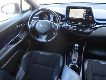 Toyota C-HR I Crossover 1.8 Hybrid 122KM 2017 Toyota C-HR 1.8 Hybrid, Salon Polska, Serwis ASO, zdjęcie 6