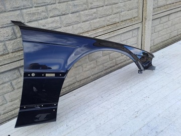 BLATNÍK PRAVÝ PŘEDNÍ BMW 7 E38 94-01