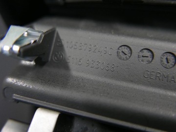 BMW G30 G31 G32 НАКЛАДКА ВОЗДУХА ЗАДНИЙ ТУННЕЛЬ 9357865