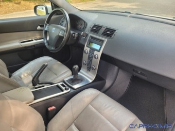 Volvo C30 Hatchback 3d 1.8i 16V 125KM 2008 Volvo C30 1.8i Ksenon Skora Atrakcyjny 1.8 Benzyna 125KM, zdjęcie 9